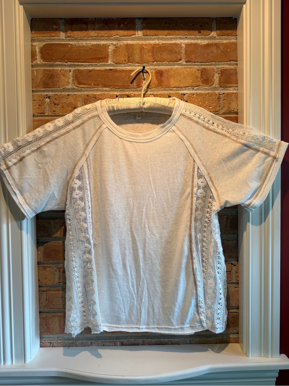 BiBi Short Sleeve Slub Top w/ Crochet Lace-Trim & Taupe Top Stitching-SZ L-NWOT